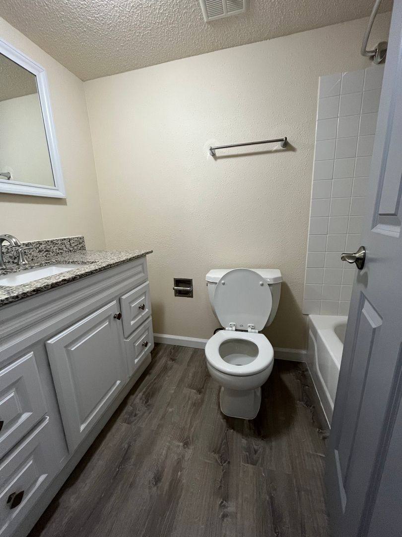 Apartment for rent at 825 Partridge St #106, Duluth, MN 55811
