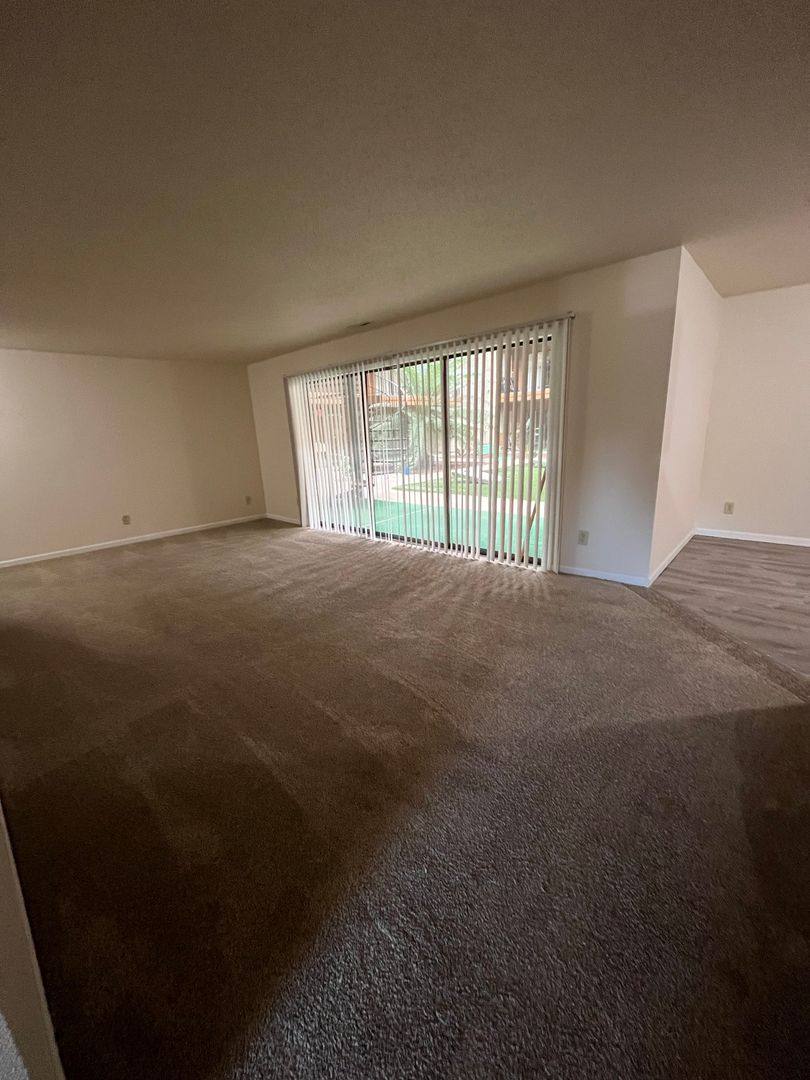 Apartment for rent at 825 Partridge St #106, Duluth, MN 55811