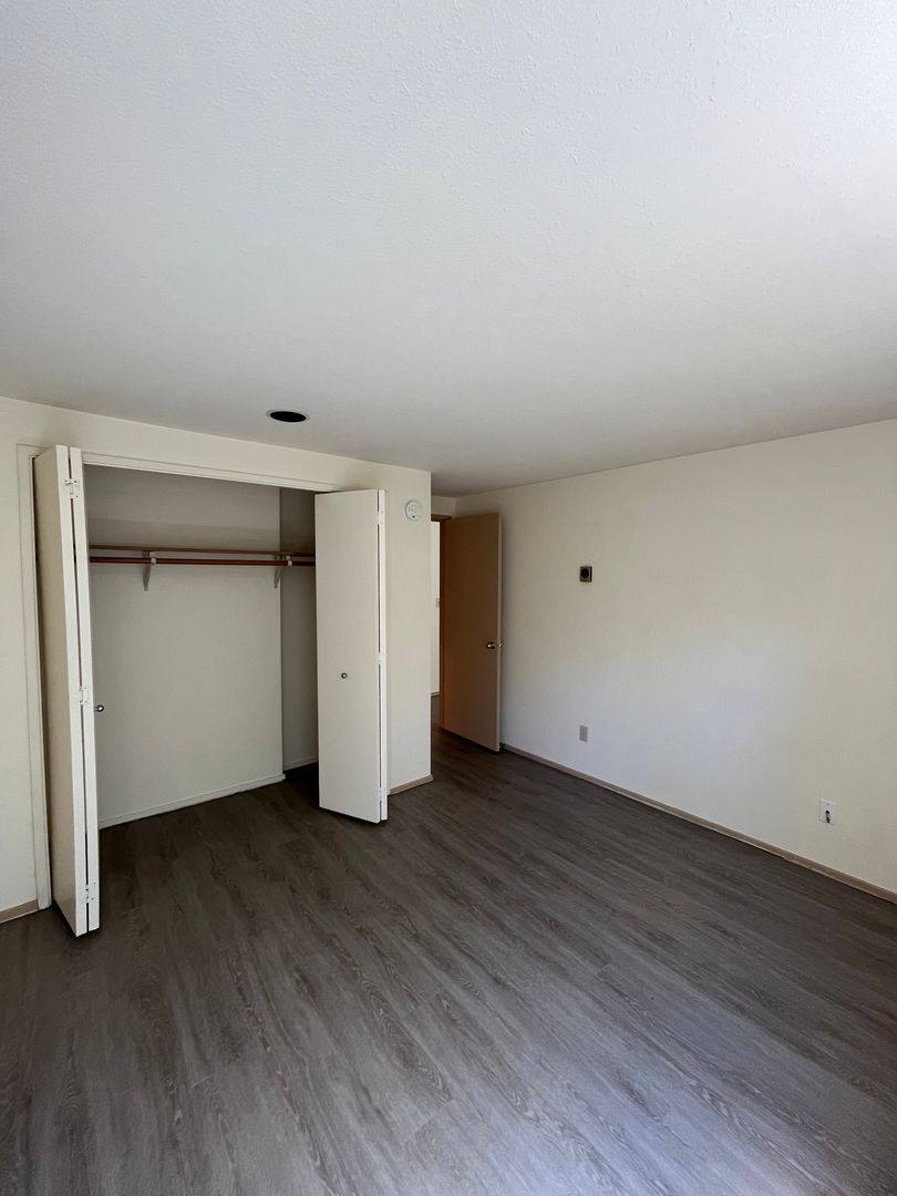 Apartment for rent at 2315 W Boston St, Seattle, WA 98199
