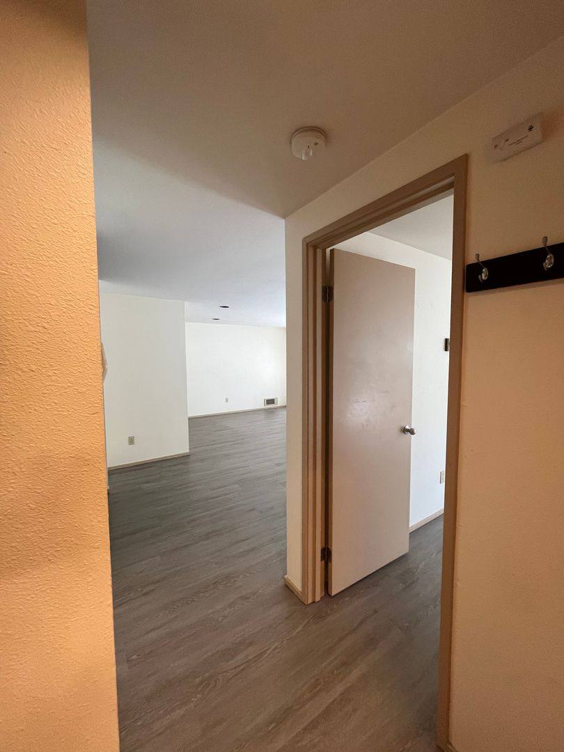 Apartment for rent at 2315 W Boston St, Seattle, WA 98199