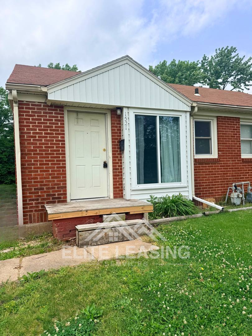 House for rent at 1521 SW Lincoln St, Topeka, KS 66604