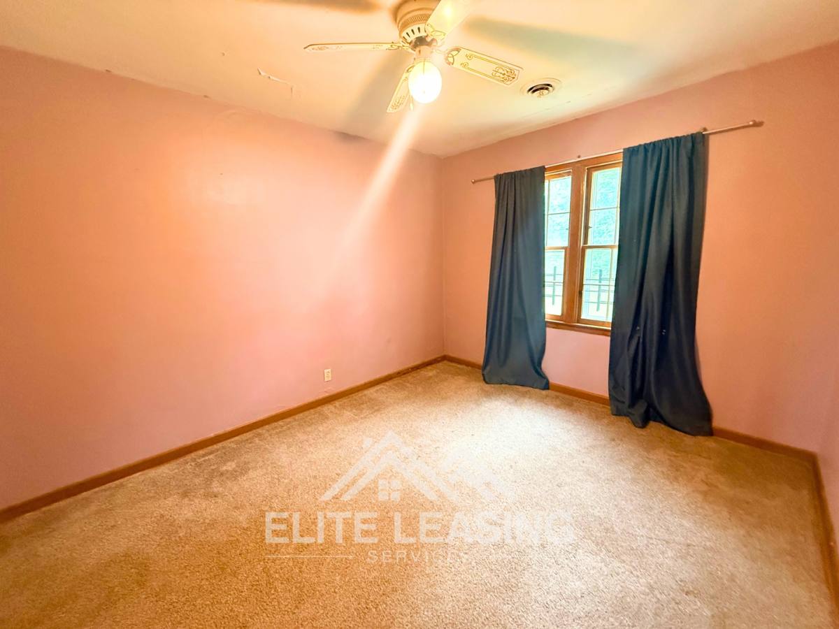 House for rent at 1521 SW Lincoln St, Topeka, KS 66604