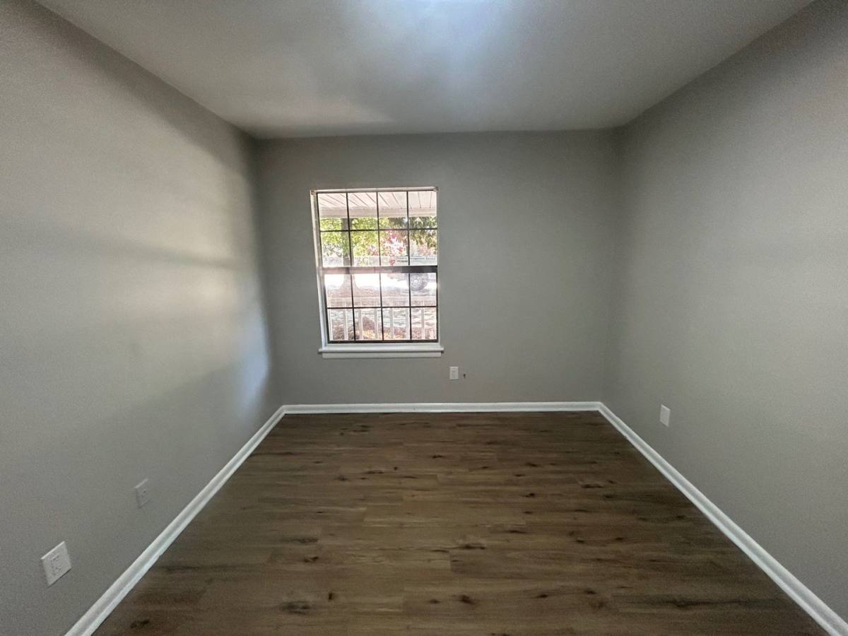 Townhouse for rent at 528 Wessinger St, West Columbia, SC 29169