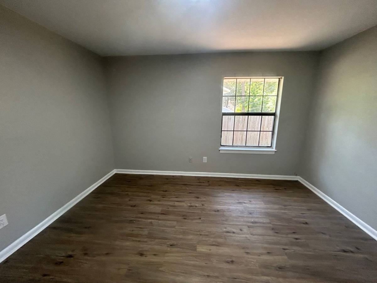 Townhouse for rent at 528 Wessinger St, West Columbia, SC 29169