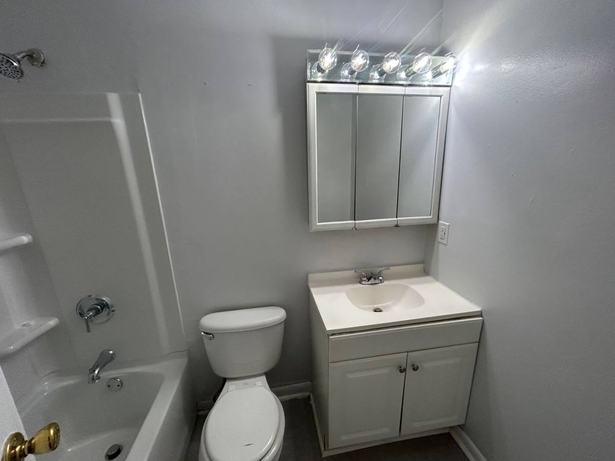 Townhouse for rent at 528 Wessinger St, West Columbia, SC 29169