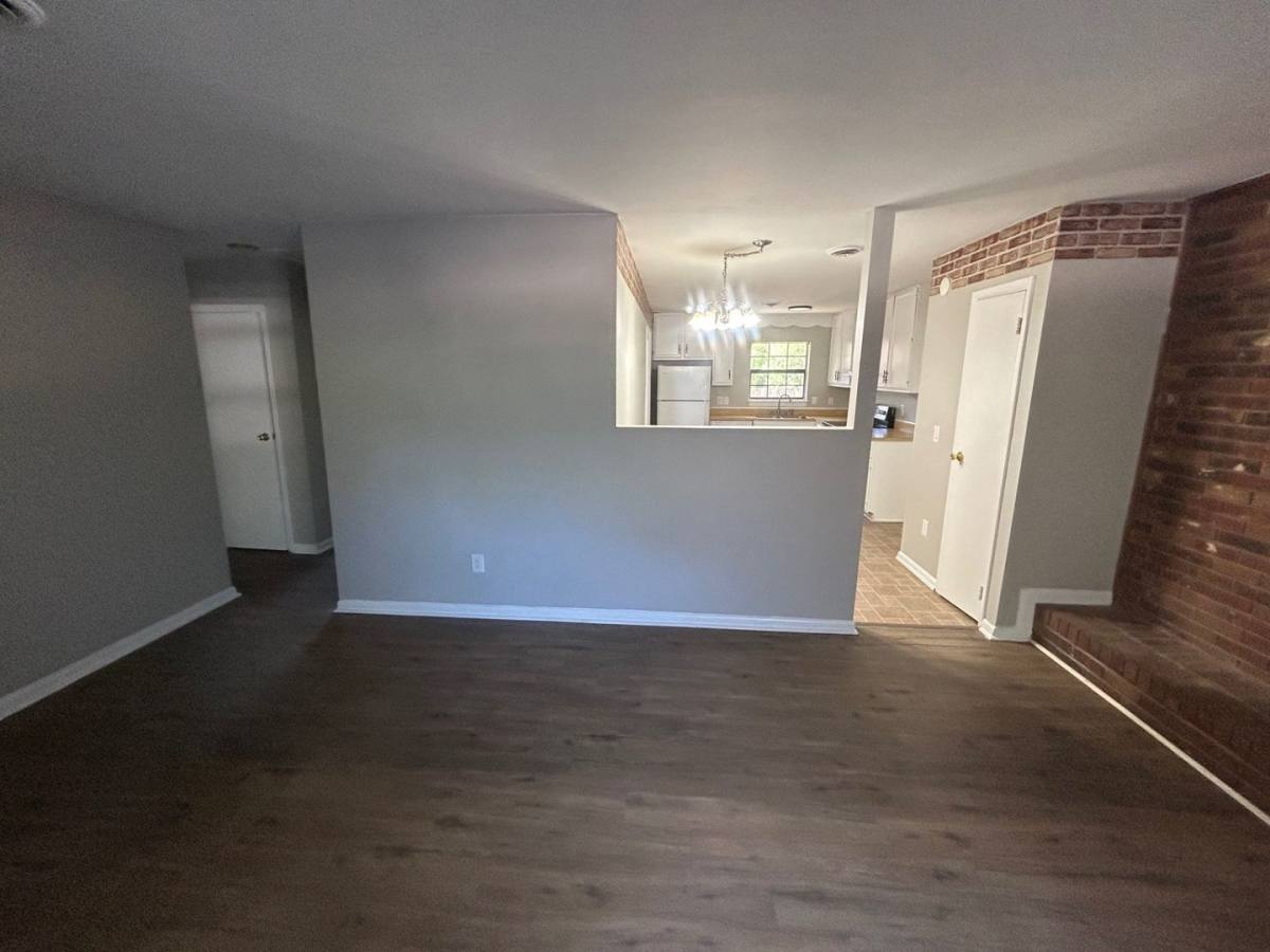 Townhouse for rent at 528 Wessinger St, West Columbia, SC 29169