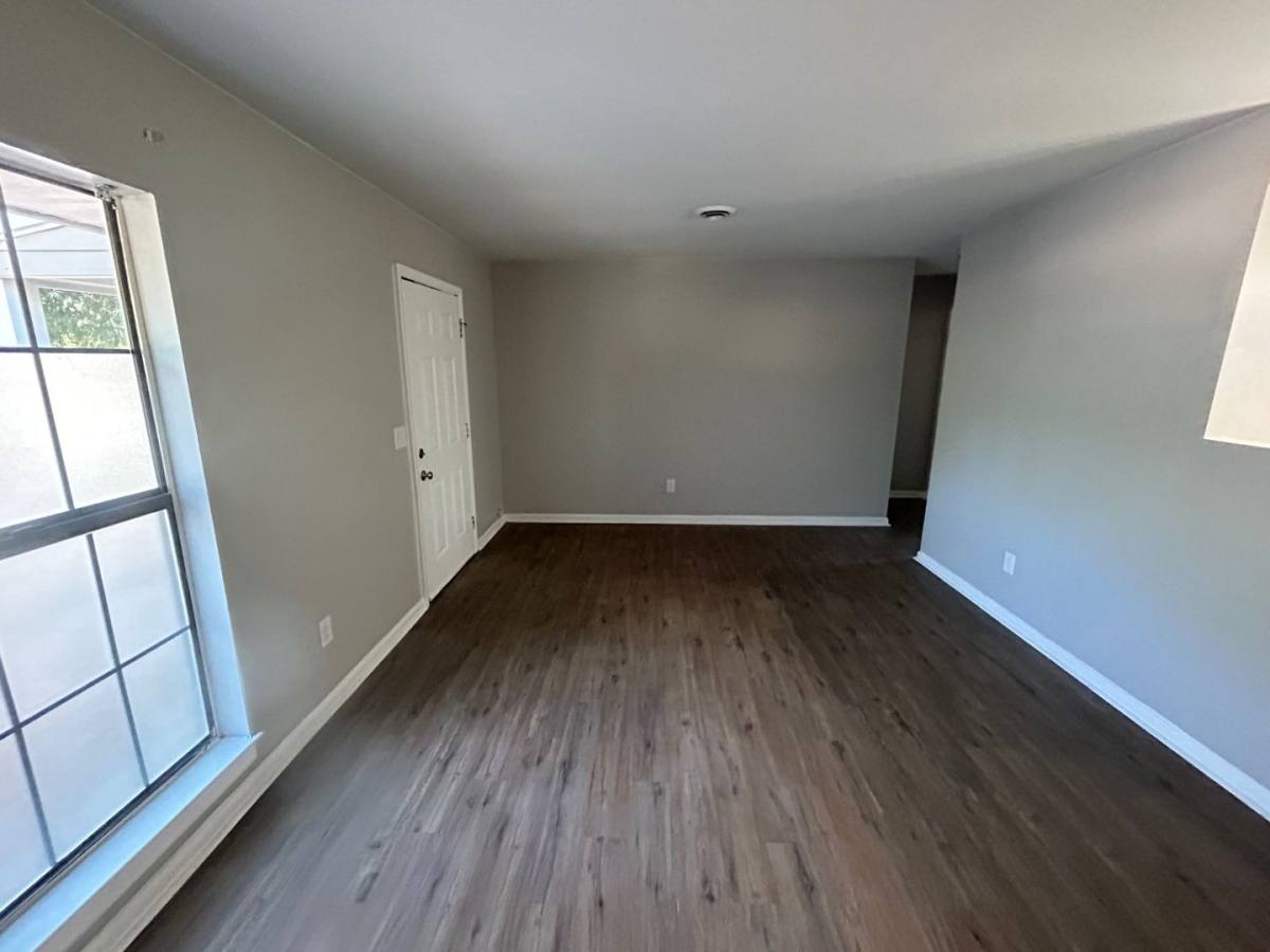 Townhouse for rent at 528 Wessinger St, West Columbia, SC 29169
