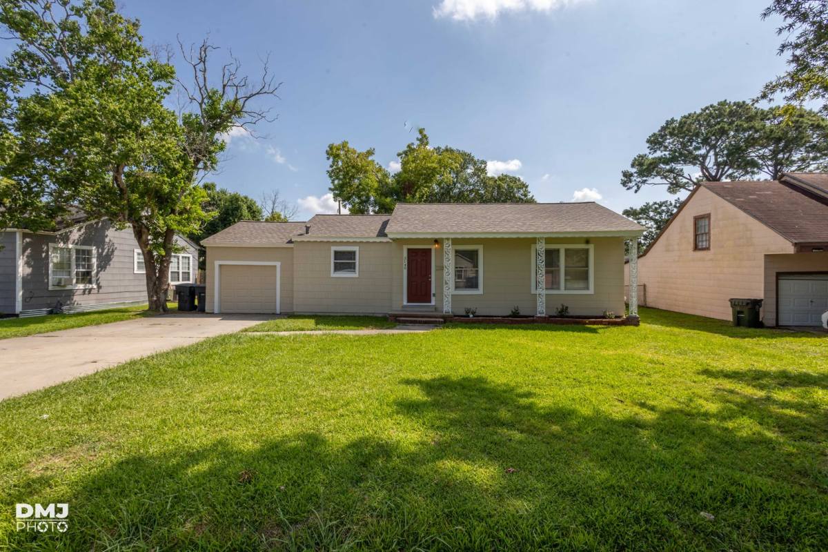 House for rent at 3140 Boyd Ave, Groves, TX 77619