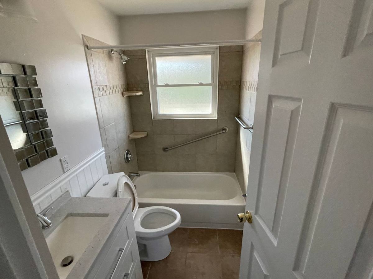 House for rent at 11001 Acton Dr, Saint Louis, MO 63123