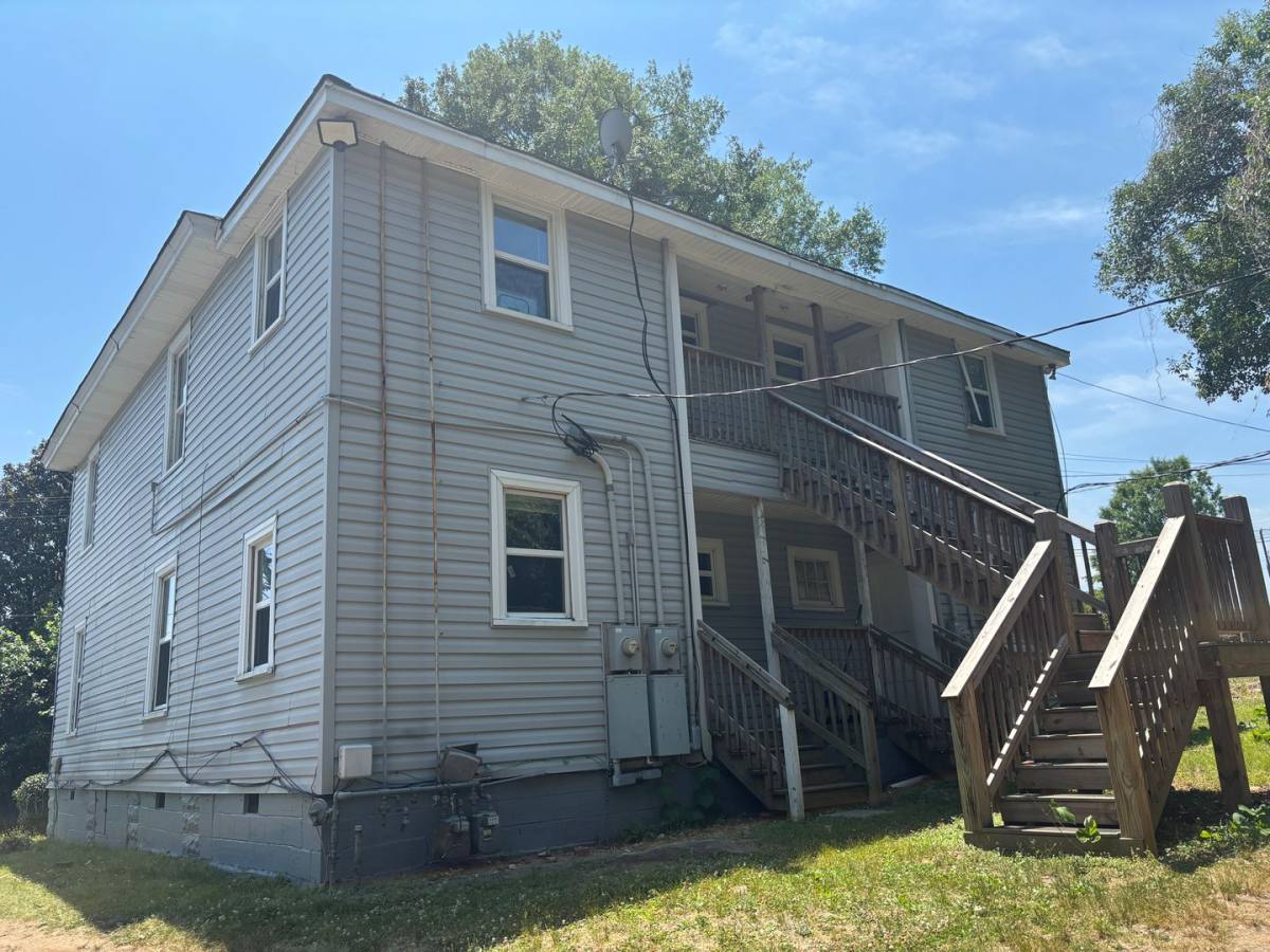 Apartment for rent at 156 Garrett St, Spartanburg, SC 29302