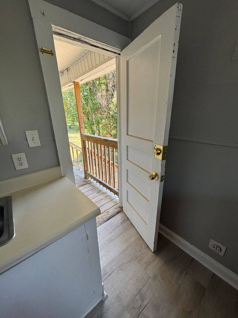Apartment for rent at 156 Garrett St, Spartanburg, SC 29302