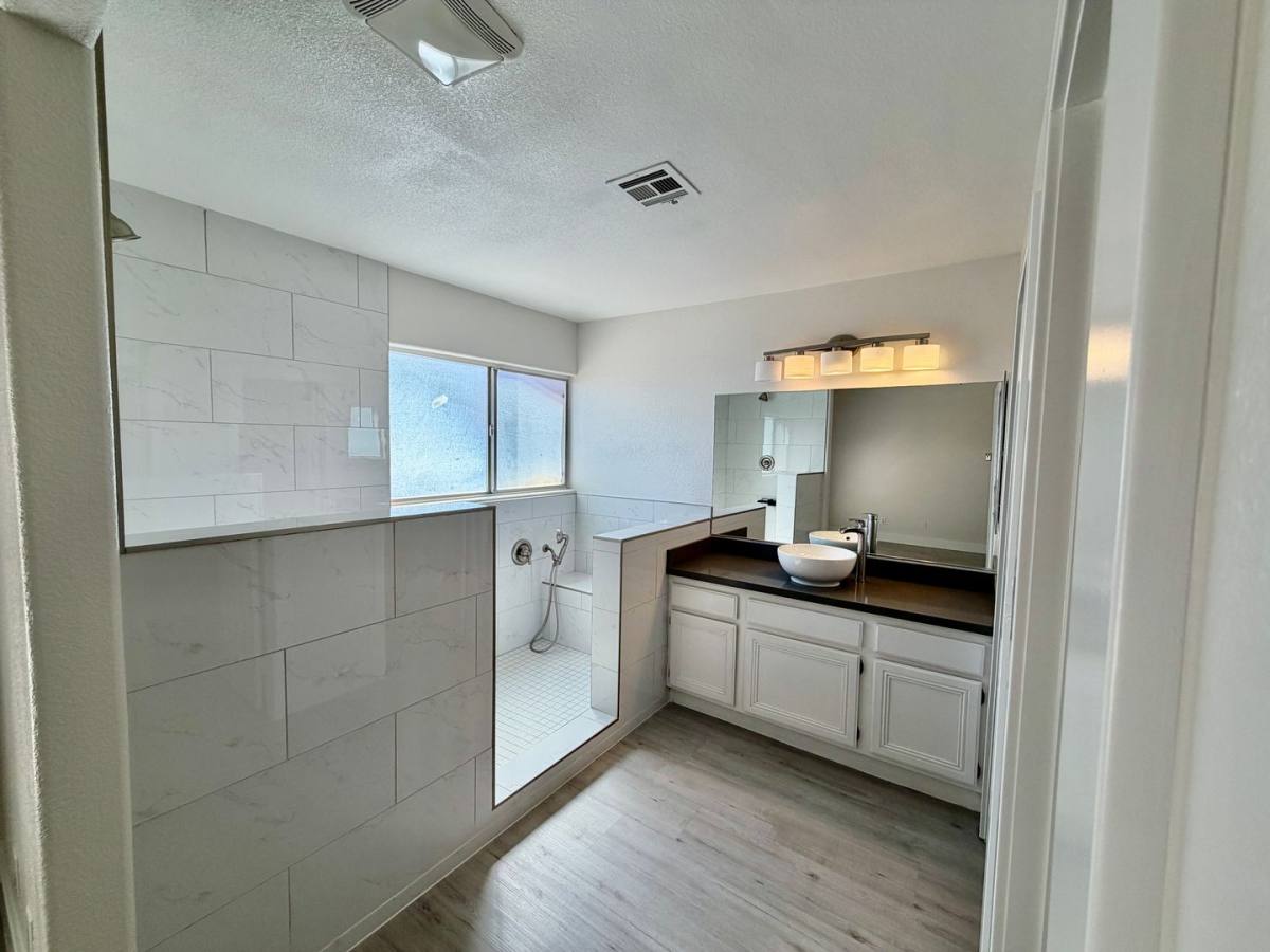 House for rent at 124 Lemongold St, Henderson, NV 89012