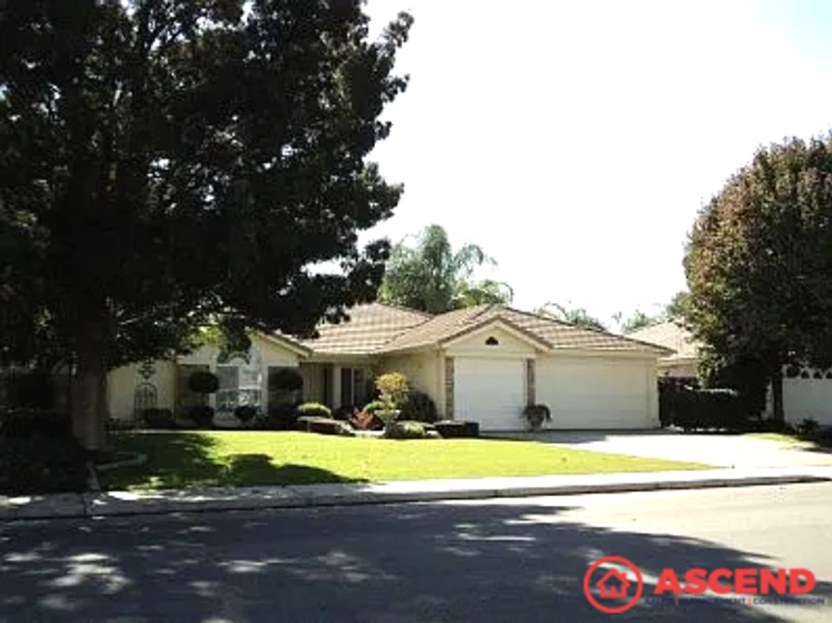 House for rent at 10419 Attleboro Ave, Bakersfield, CA 93311