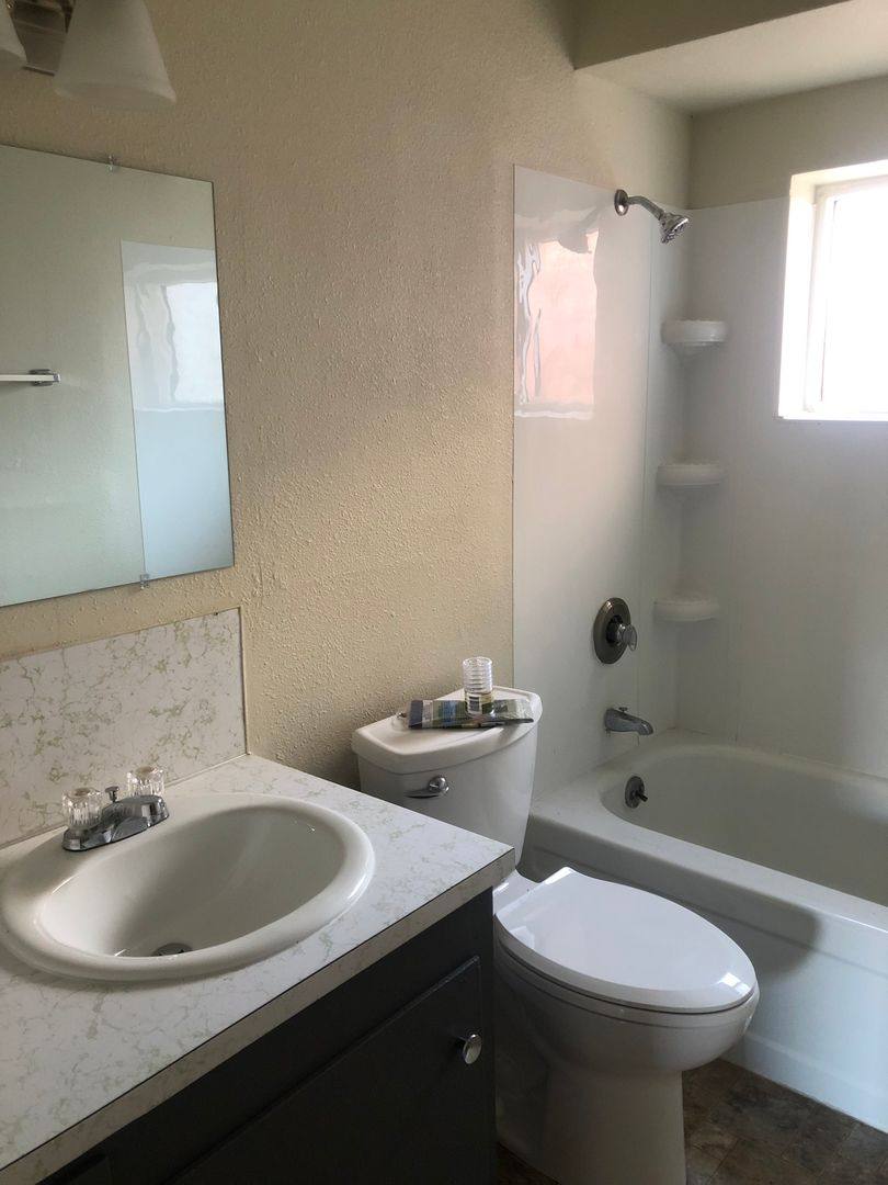 Apartment for rent at 1565 Olive Ave, Redding, CA 96001
