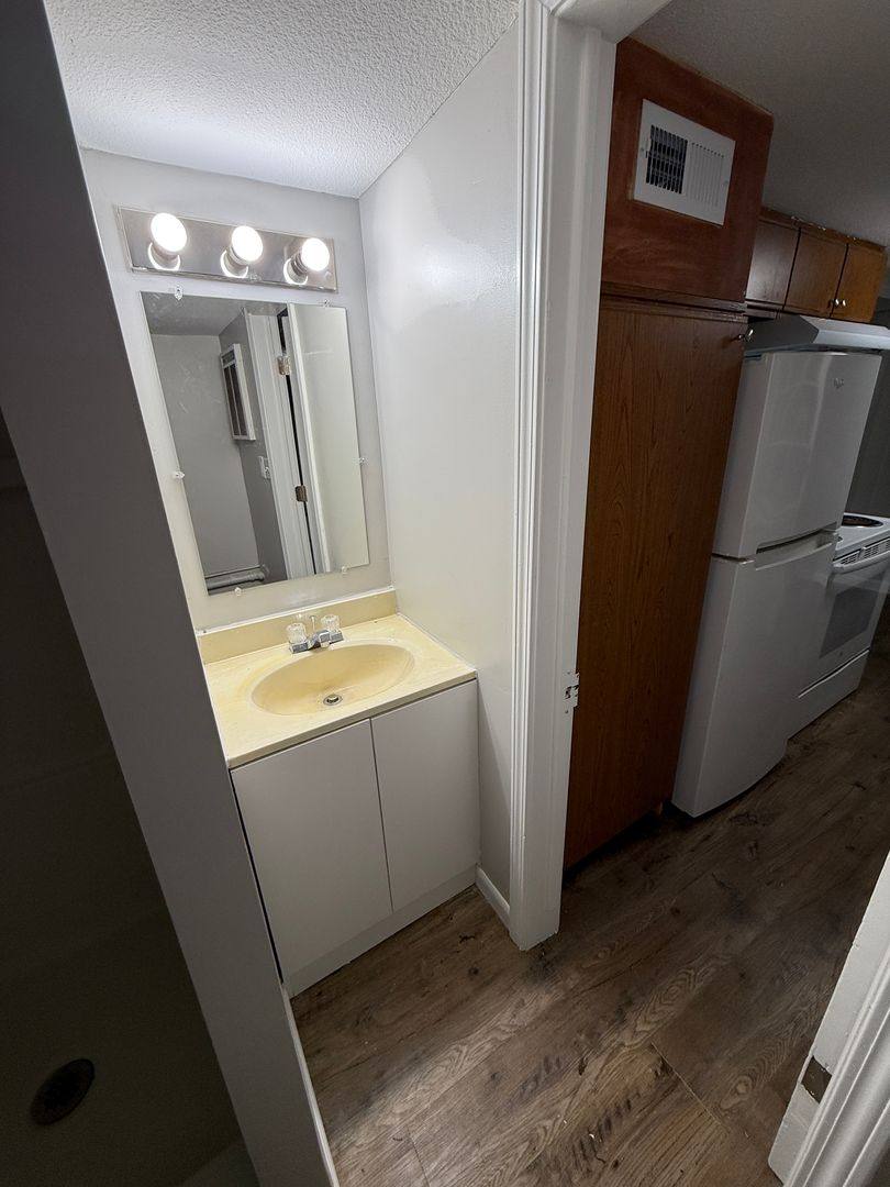 House for rent at 811 Pierre Downstairs, Manhattan, KS 66502