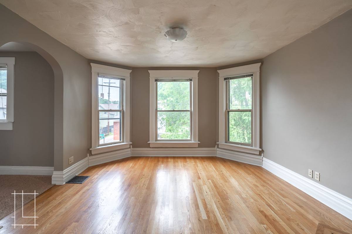 Apartment for rent at 207 W Hubbard Ave, Columbus, OH 43215