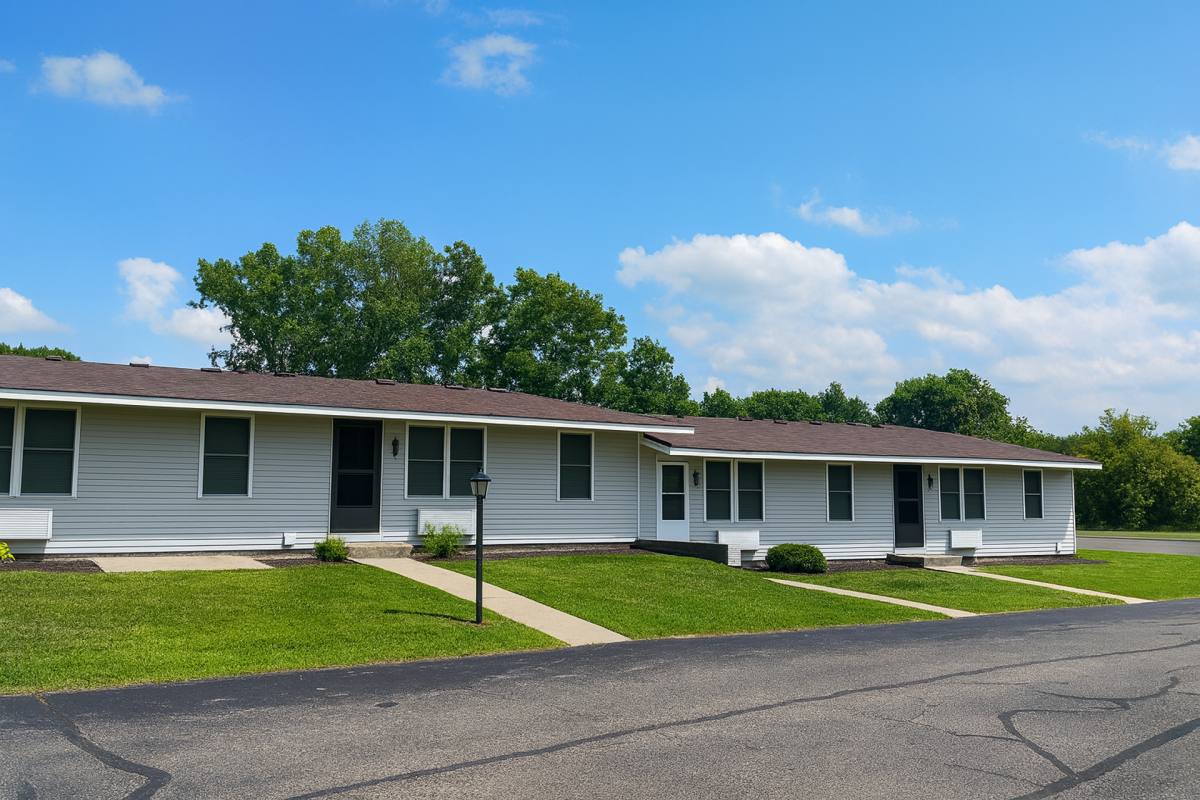 Apartment for rent at 500 N Lexington Springmill Rd, Mansfield, OH 44906