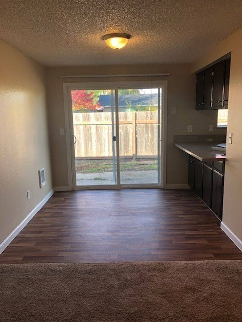 Apartment for rent at 2220 Jackson St SE, Albany, OR 97322