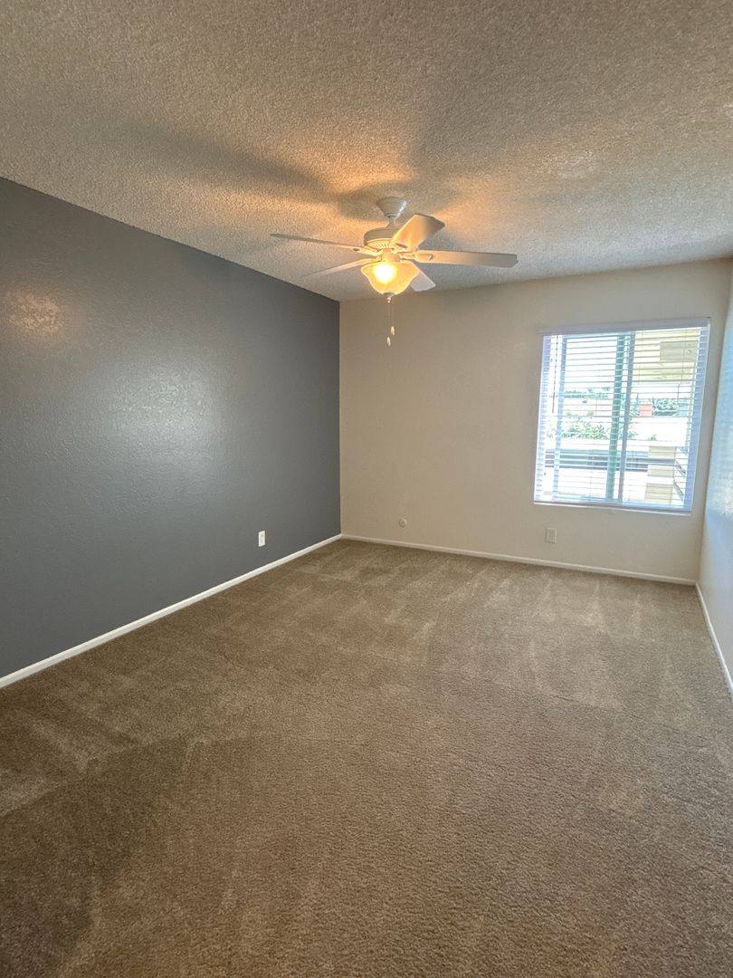Apartment for rent at 14160 Red Hill Ave, Tustin, CA 92780