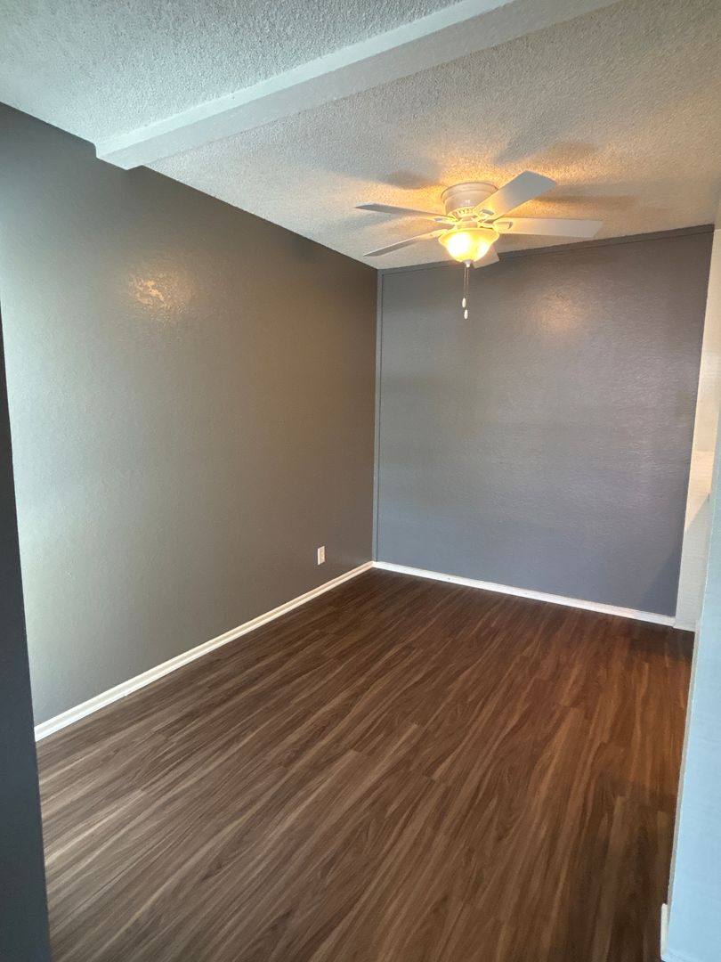 Apartment for rent at 14160 Red Hill Ave, Tustin, CA 92780