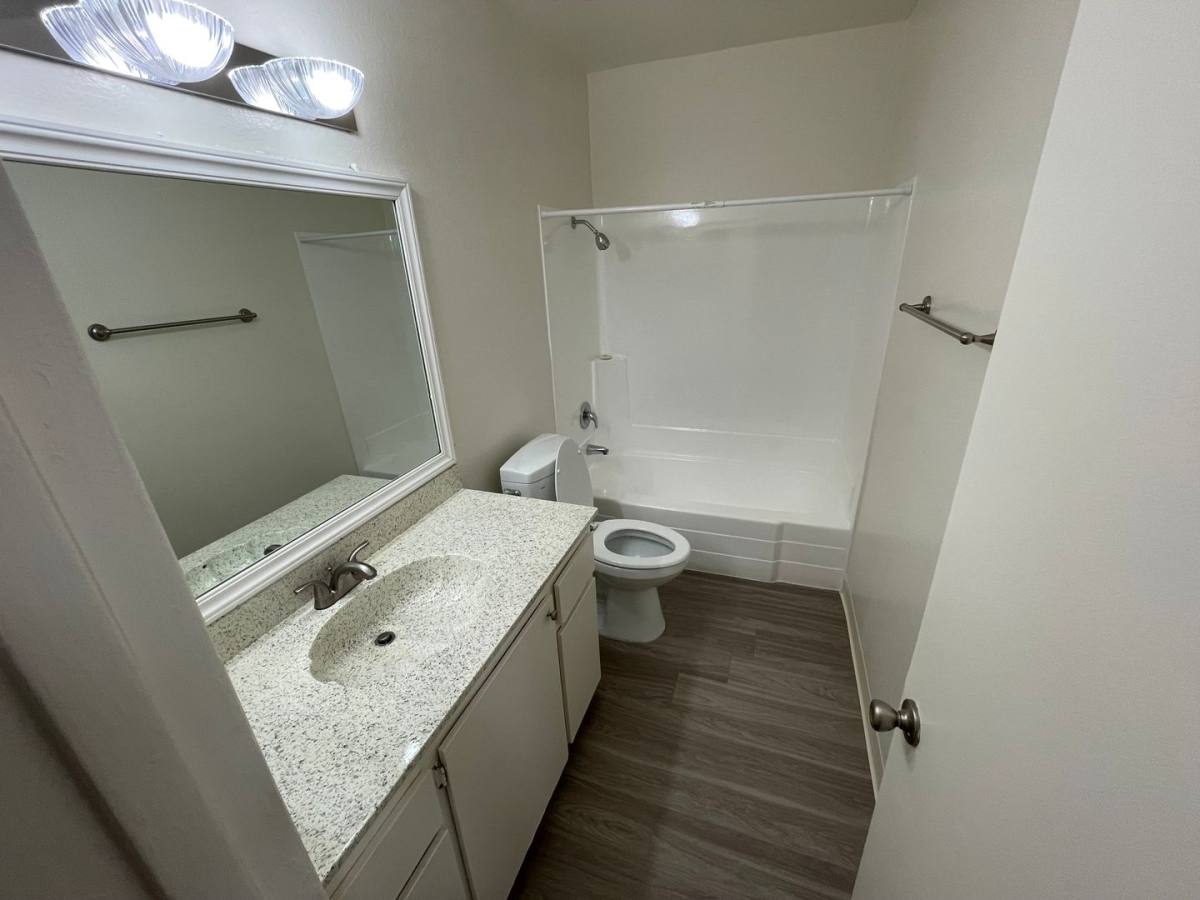 Apartment for rent at 1219 N State College Blvd, Anaheim, CA 92806