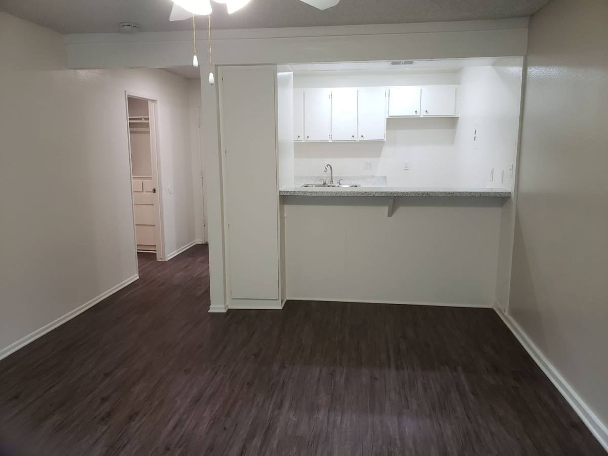 Apartment for rent at 1219 N State College Blvd, Anaheim, CA 92806
