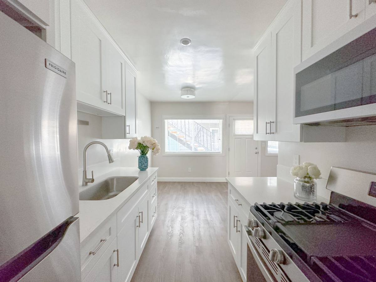 Apartment for rent at 1111 S Benito Ave, Alhambra, CA 91803