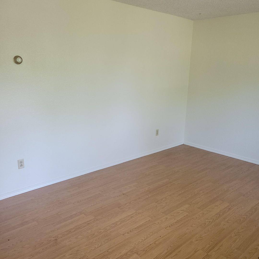Apartment for rent at 533 Doty St, Klamath Falls, OR 97601