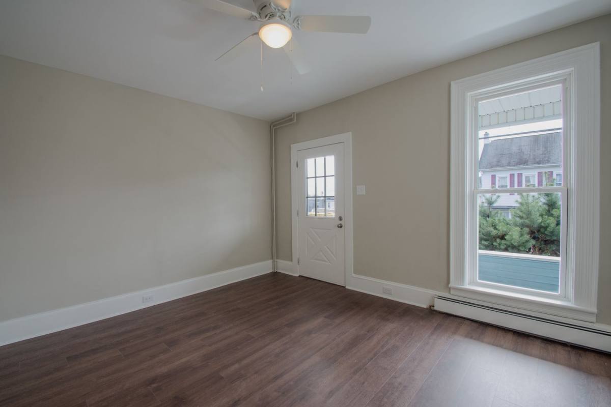 House for rent at 208 Chestnut St, Slatington, PA 18080