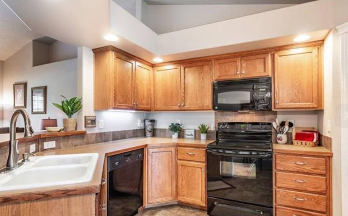 House for rent at 4249 E Lochsa River Dr, Nampa, ID 83686