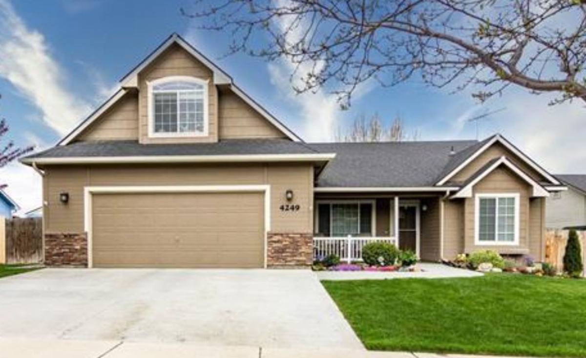 House for rent at 4249 E Lochsa River Dr, Nampa, ID 83686