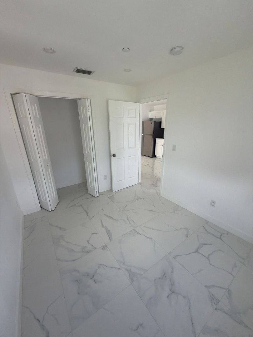 Apartment for rent at 729 SW 3rd St Catalina's Properties, Miami, FL 33130