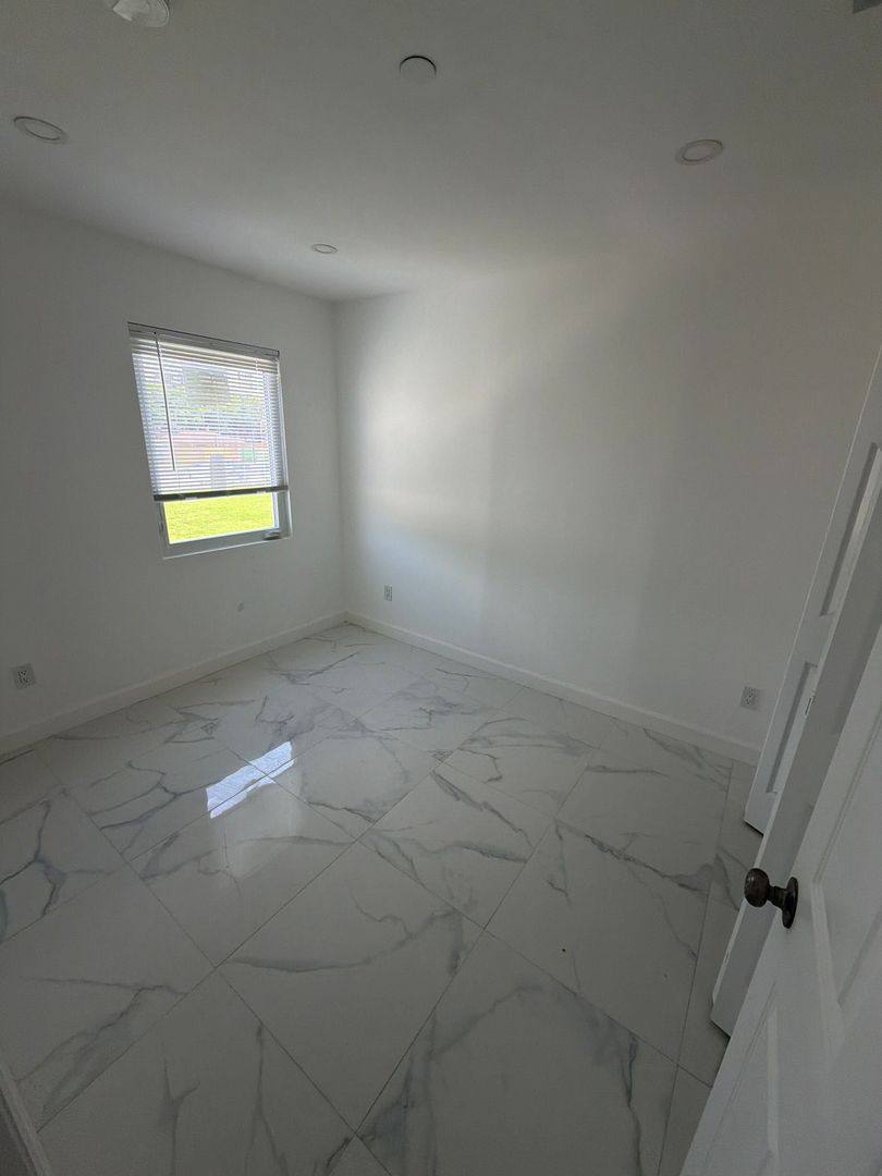 Apartment for rent at 729 SW 3rd St Catalina's Properties, Miami, FL 33130