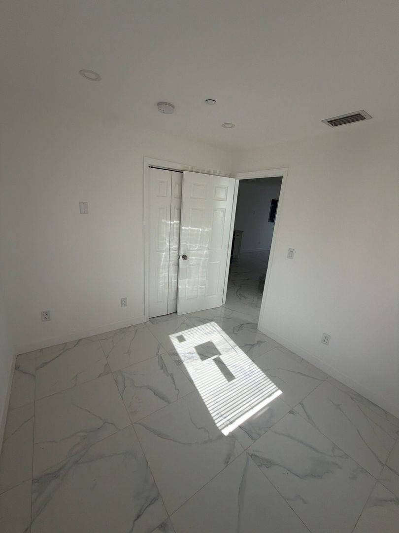 Apartment for rent at 729 SW 3rd St Catalina's Properties, Miami, FL 33130