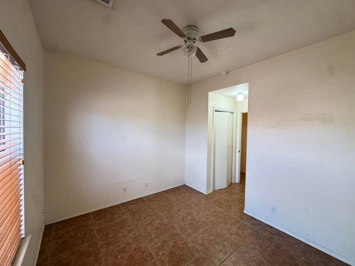 Townhouse for rent at 500 Phoenix Ave NW, Albuquerque, NM 87107