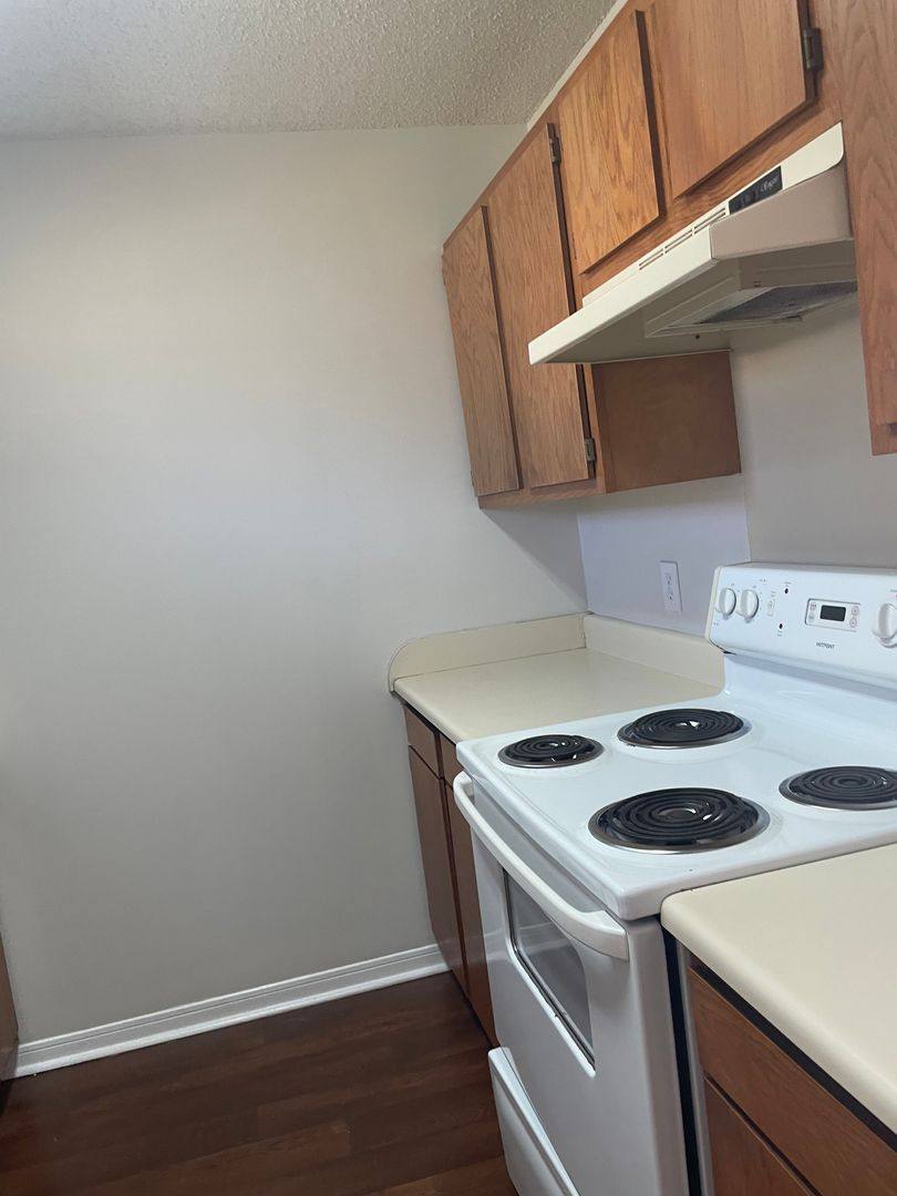 Apartment for rent at 109 Ward Ave SW, Cullman, AL 35055