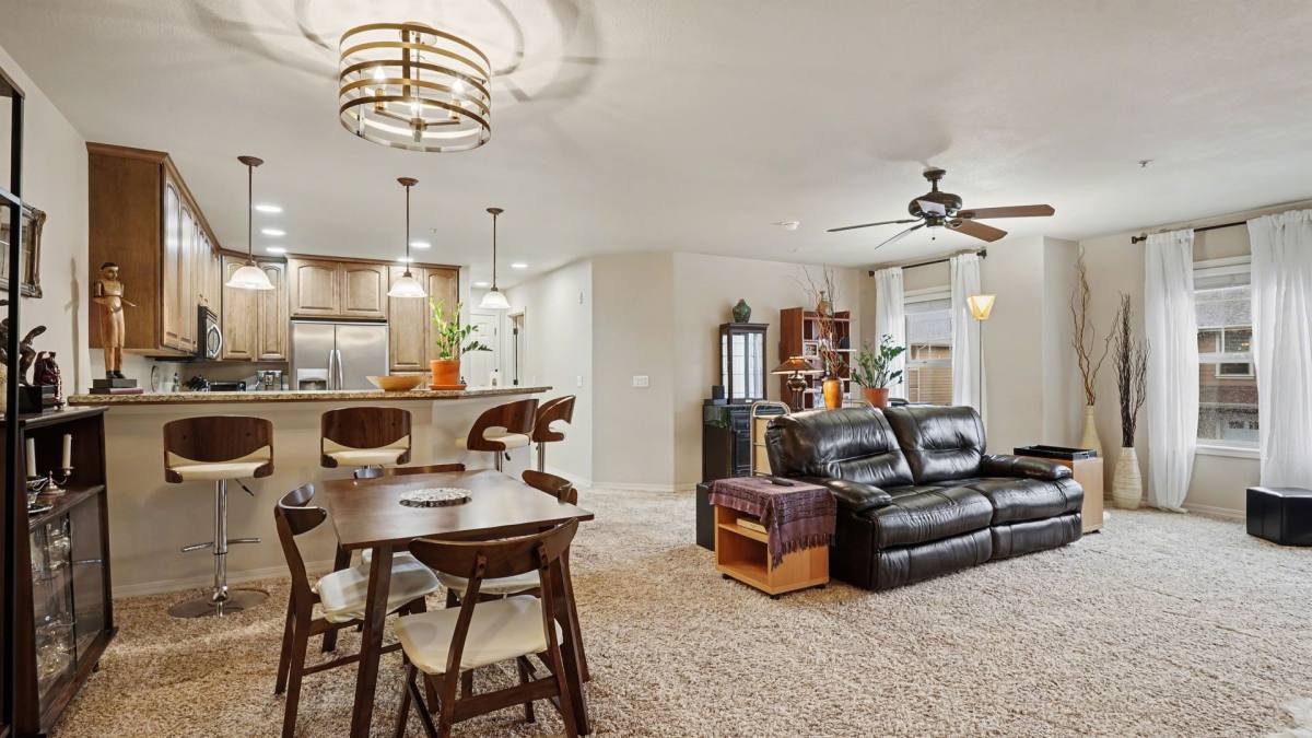 Condo for rent at 21900 SE 242nd St, Maple Valley, WA 98038