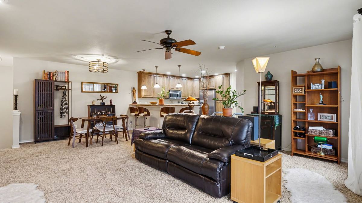 Condo for rent at 21900 SE 242nd St, Maple Valley, WA 98038
