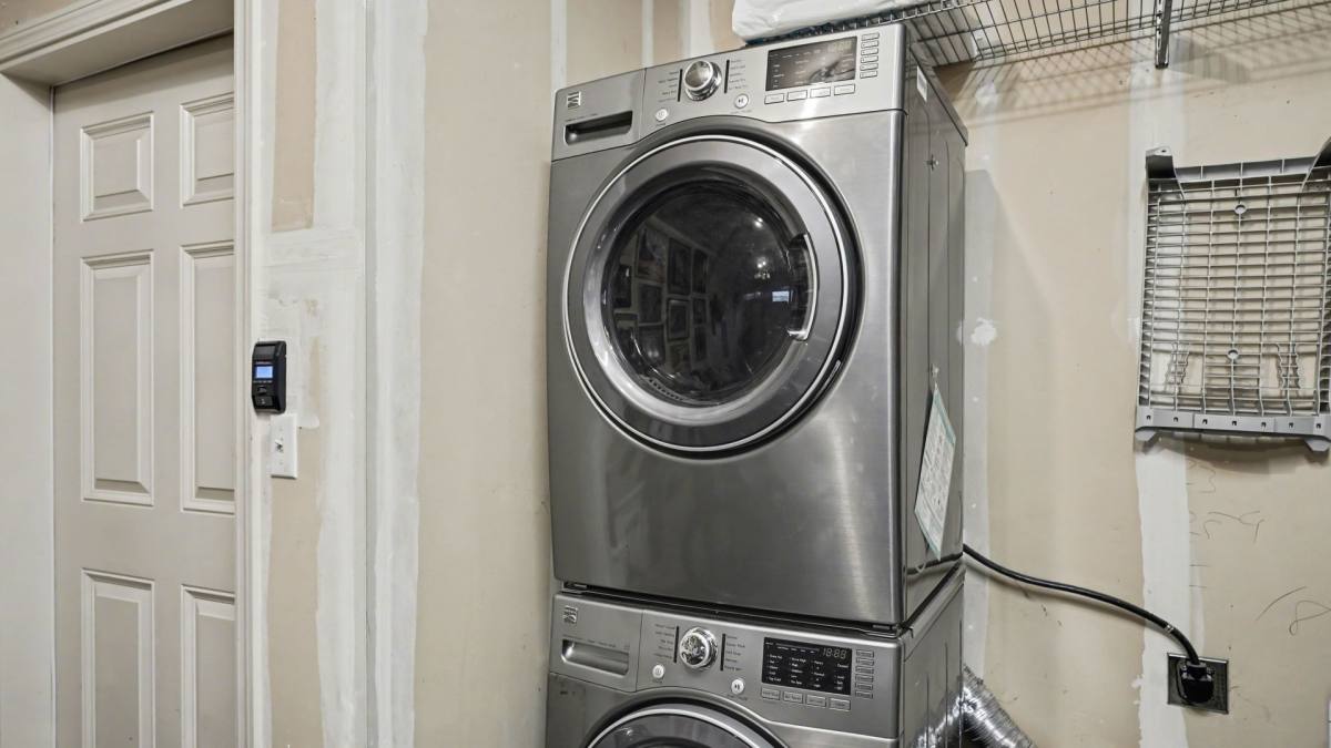 Condo for rent at 21900 SE 242nd St, Maple Valley, WA 98038