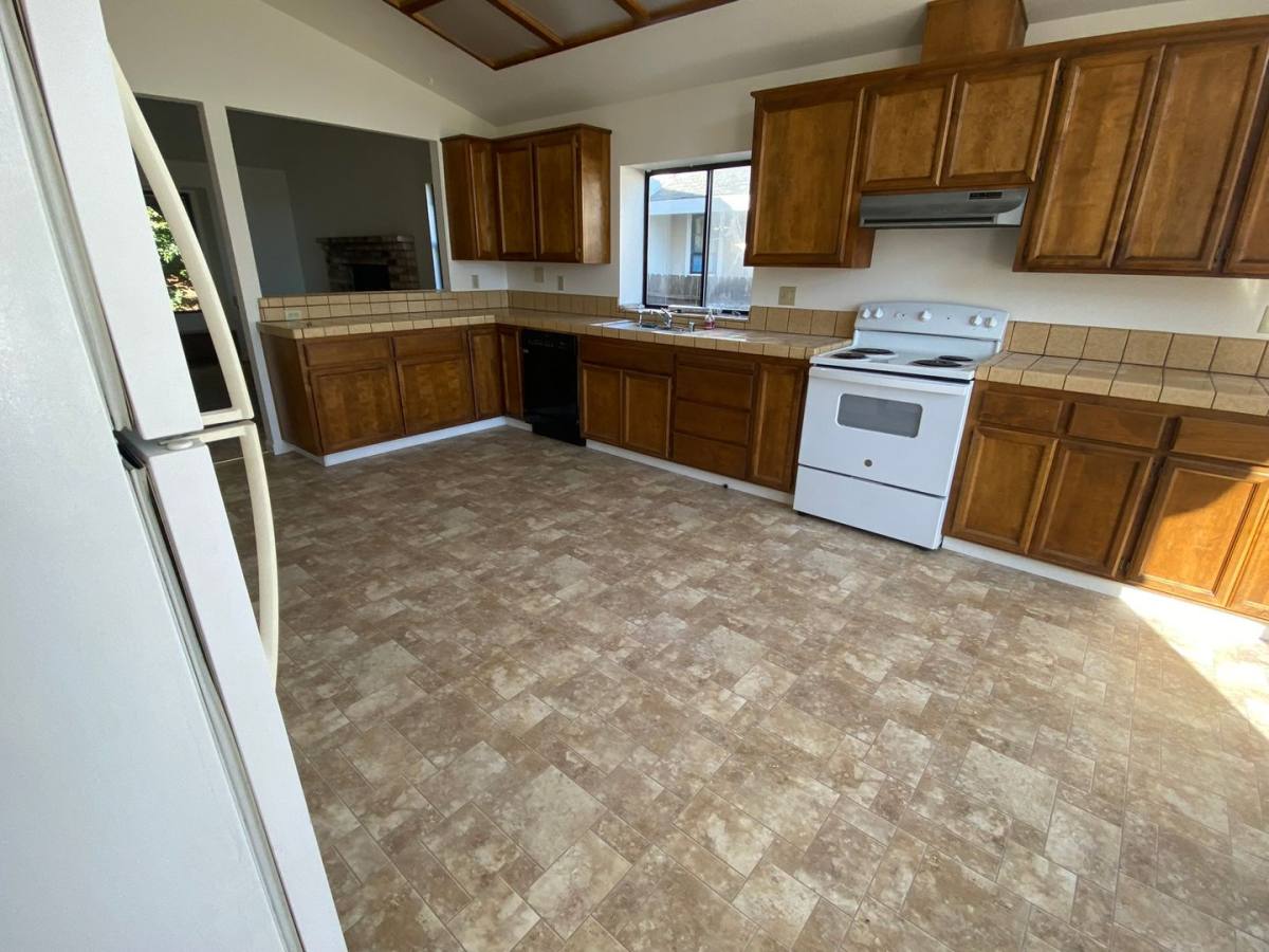 House for rent at 110 Castlemont Dr, Grass Valley, CA 95945