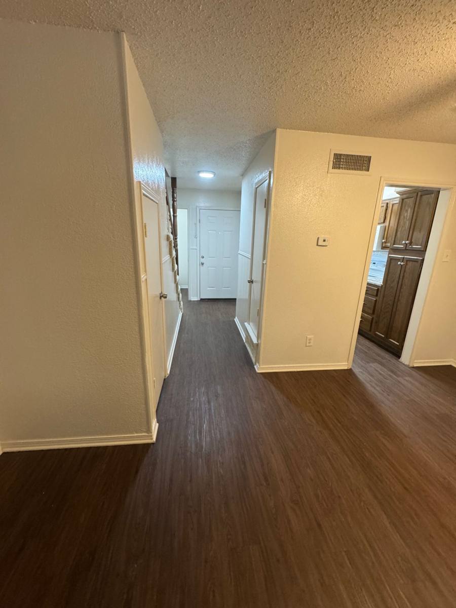 Townhouse for rent at 405 McMillain St, Joshua, TX 76058