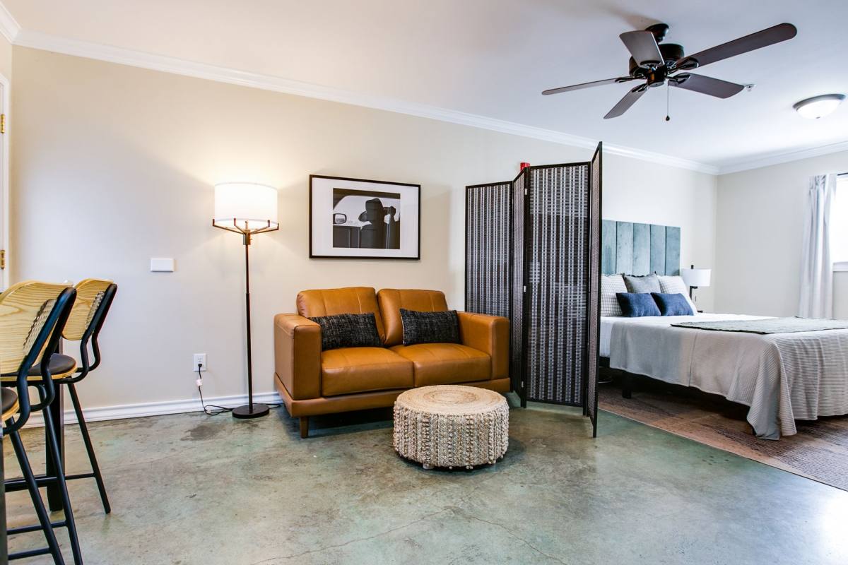 Apartment for rent at 350 W Ave, San Angelo, TX 76903