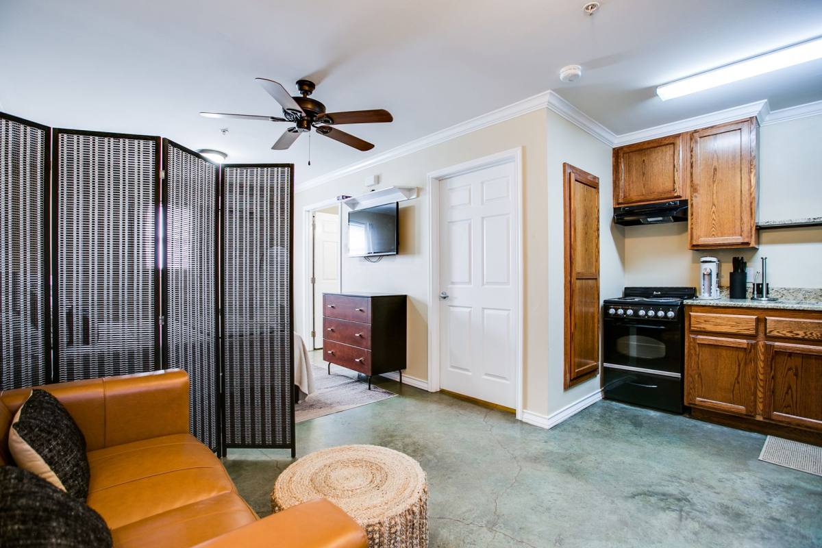 Apartment for rent at 350 W Ave, San Angelo, TX 76903