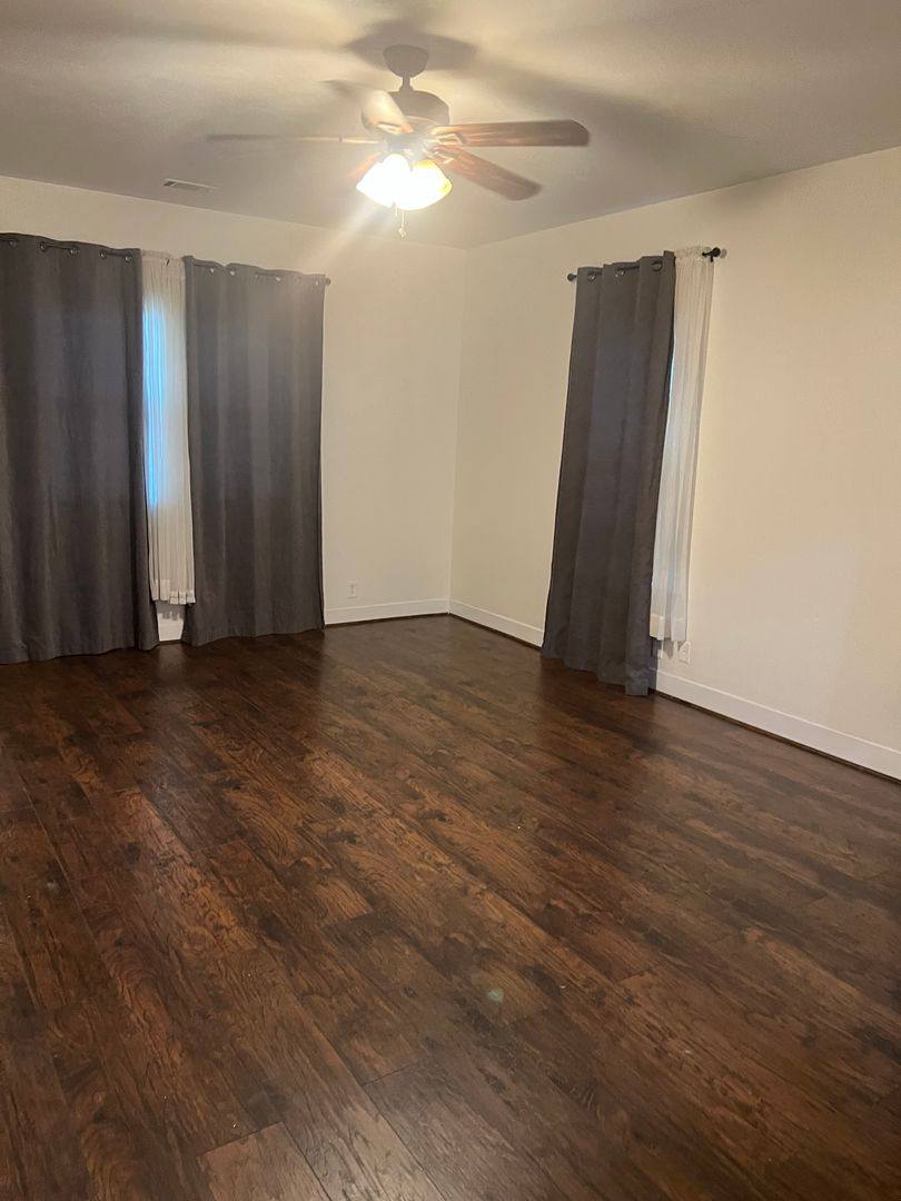 House for rent at 1407 E St, Reedley, CA 93654