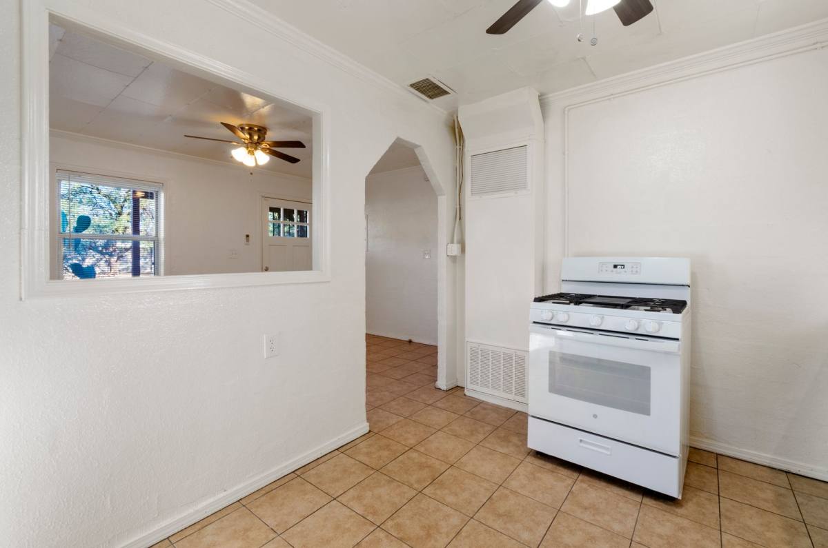 Apartment for rent at 3715 E Glenn, Tucson, AZ 85716