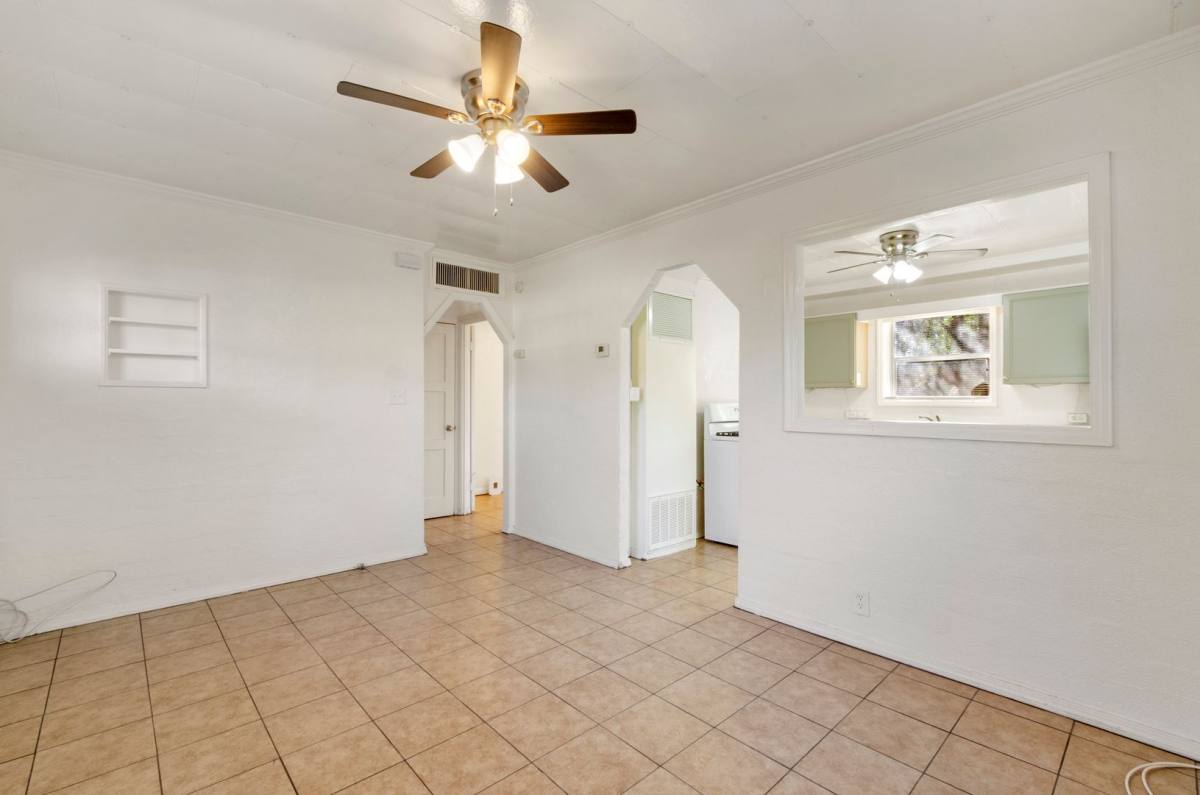 Apartment for rent at 3715 E Glenn, Tucson, AZ 85716