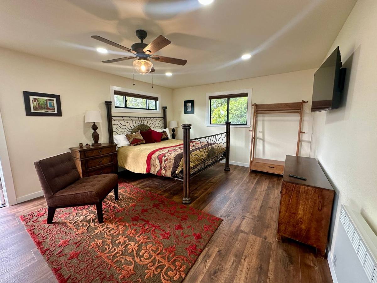 House for rent at 732 Hunts Dr, McKinleyville, CA 95519