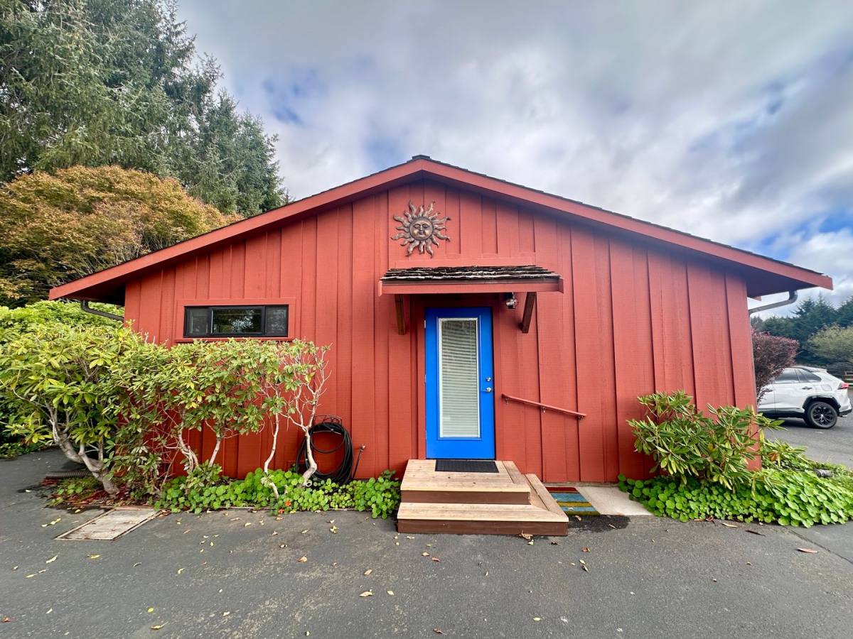 House for rent at 732 Hunts Dr, McKinleyville, CA 95519