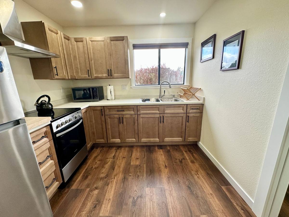 House for rent at 732 Hunts Dr, McKinleyville, CA 95519
