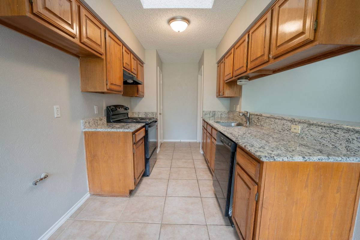 House for rent at 1731 Dynasty Circle, Red Oak, TX 75154